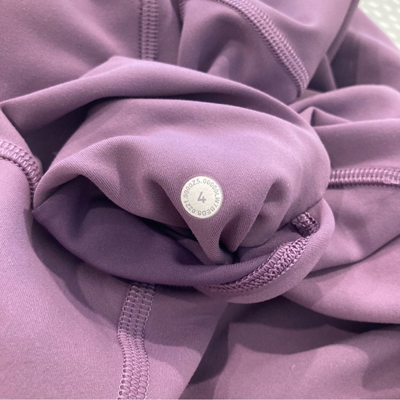 Lululemon Invigorate High-Rise Short 10" Grape Mauve
Size 4 - Picture 6 of 6